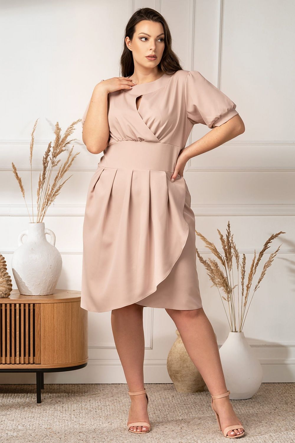 Plus-Size Kleider Model 169166 Karko