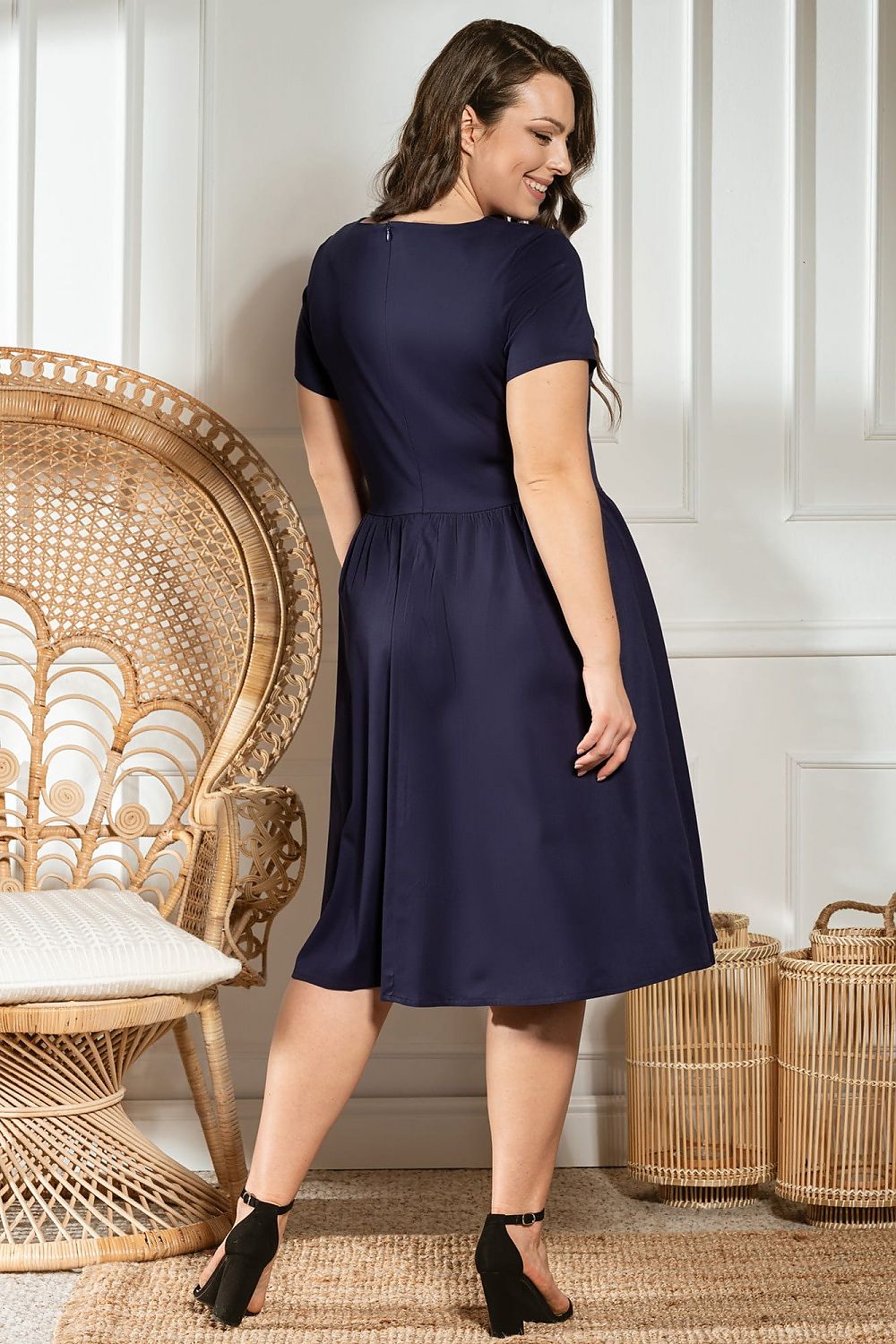 Plus-Size Kleider Model 183288 Karko