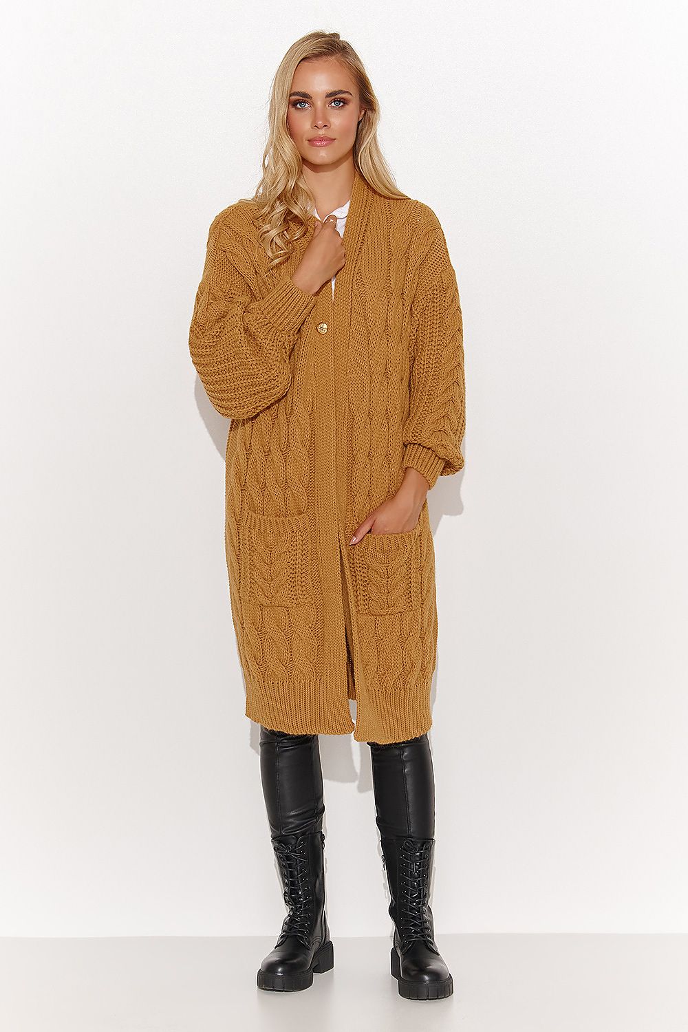 Cardigan Model 184394 Makadamia